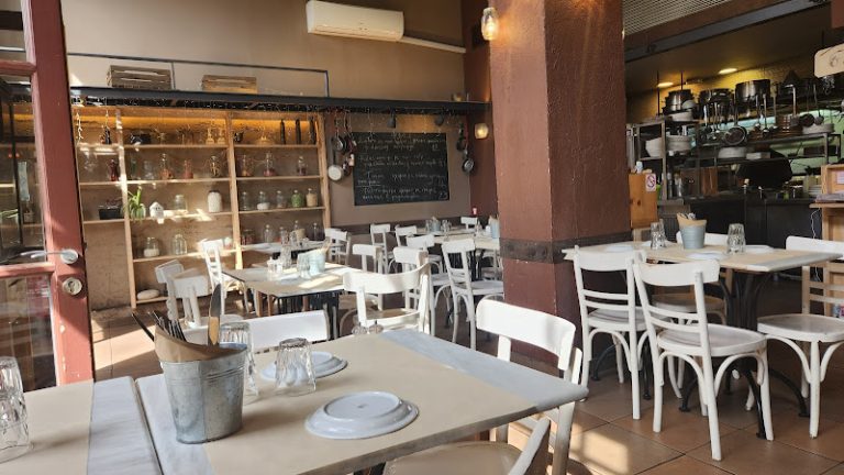 Greek Restaurant in Thessaloniki Sebriko 768x432